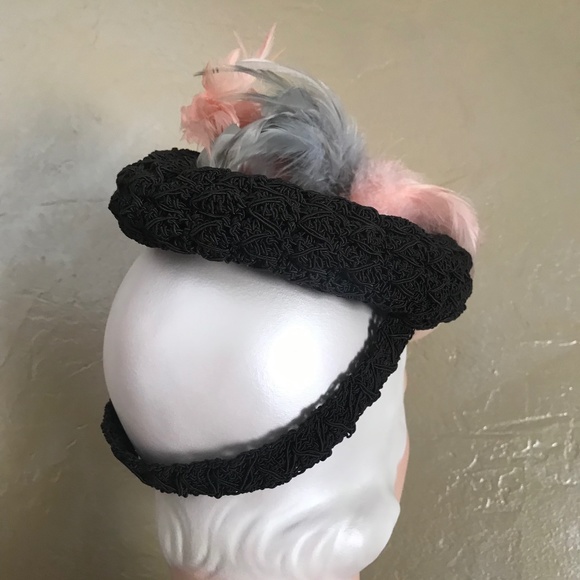 INGENIOUS 1930s\' TILT HAT MADE WITH WOVEN BLACK CORDING + PINK & BLUE FEATHERS main image 3